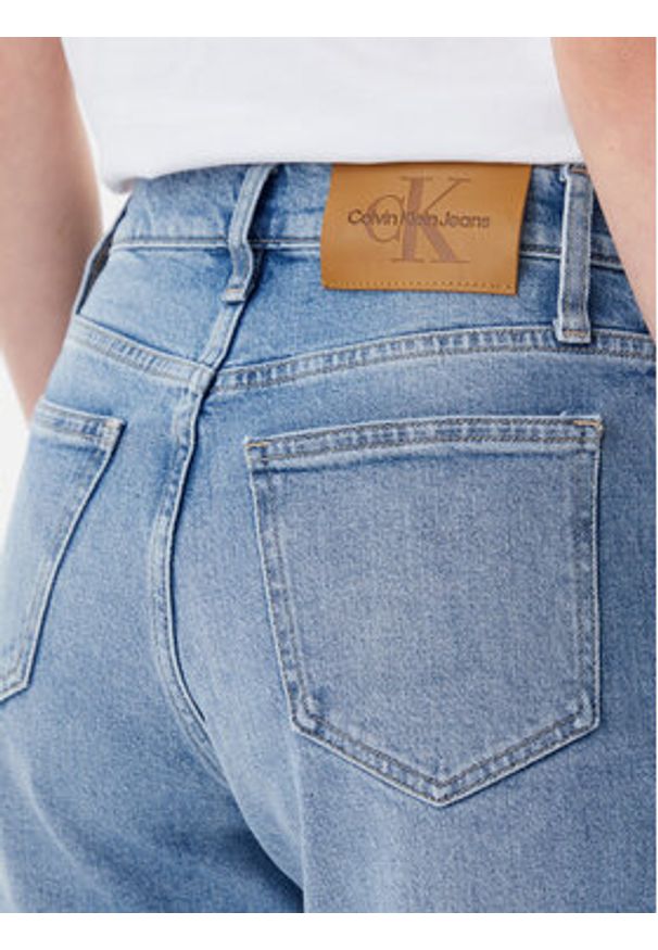 Calvin Klein Jeans Jeansy J20J225148 Niebieski Mom Fit. Kolor: niebieski