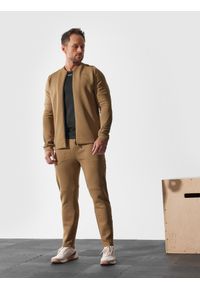 4f - 4F Spodnie treningowe szybkoschnące z materiałów z recyklingu męskie 4F x Robert Lewandowski S. Kolor: brązowy. Materiał: materiał. Wzór: nadruk. Sport: fitness