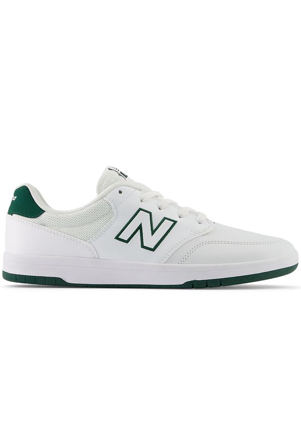 Buty męskie New Balance Numeric NM425JLT – białe. Kolor: biały. Materiał: materiał, syntetyk, skóra, guma. Szerokość cholewki: normalna. Sport: skateboard
