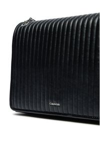 Calvin Klein Torebka Mini Line Quilt Shoulder Bag K60K613080 Czarny. Kolor: czarny. Materiał: skórzane