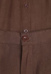 Renee - Brązowy Boho Komplet z Bawełną Koszula i Spodnie z Ażurowymi Zdobieniami Runesa. Kolor: brązowy. Materiał: bawełna. Wzór: aplikacja, ażurowy #4