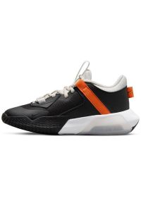 Buty do koszykówki Nike Air Zoom Coossover Jr DC5216 004 czarne czarne. Kolor: czarny. Materiał: guma, syntetyk, tkanina. Szerokość cholewki: normalna. Model: Nike Zoom. Sport: koszykówka #7