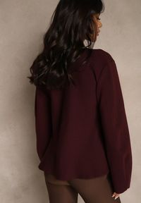 Renee - Bordowy Kardigan z Wiskozą Ozdobiony w Pasie Wiązaniem Tusllima. Okazja: na co dzień. Kolor: czerwony. Materiał: wiskoza. Wzór: aplikacja. Styl: casual #5