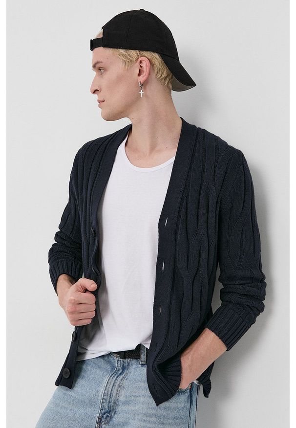 Only & Sons Kardigan męski kolor granatowy. Okazja: na co dzień. Kolor: niebieski. Materiał: bawełna. Wzór: ze splotem. Styl: casual
