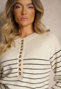 Renee - Beżowo-Czarny Sweter z Wiskozą w Poziome Paski z Guzikami przy Dekolcie Irivoni. Okazja: na co dzień. Kolor: beżowy. Materiał: wiskoza. Długość rękawa: długi rękaw. Długość: długie. Wzór: paski. Styl: casual, wizytowy #5