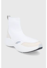 Calvin Klein Jeans Buty kolor biały na platformie. Nosek buta: okrągły. Kolor: biały. Materiał: guma. Obcas: na platformie #2