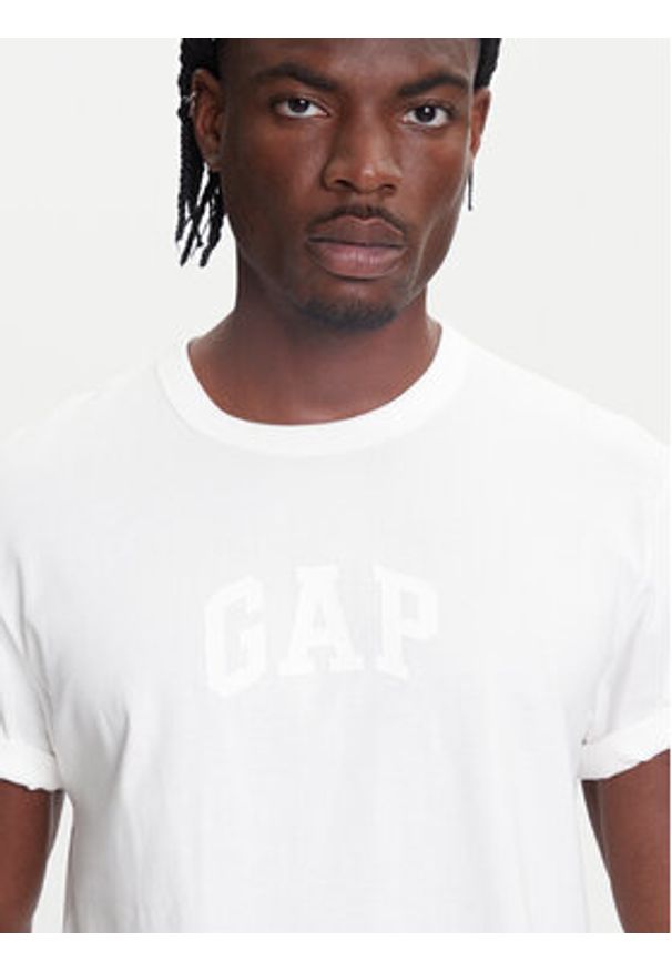 GAP - Gap T-Shirt 782369-01 Biały Regular Fit. Kolor: biały. Materiał: bawełna