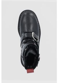 Buffalo Workery skórzane damskie kolor czarny na platformie. Nosek buta: okrągły. Kolor: czarny. Obcas: na platformie
