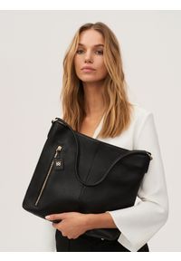 Kazar - Czarna torebka damska. Kolor: czarny. Materiał: skórzane. Styl: casual. Rodzaj torebki: na ramię #5