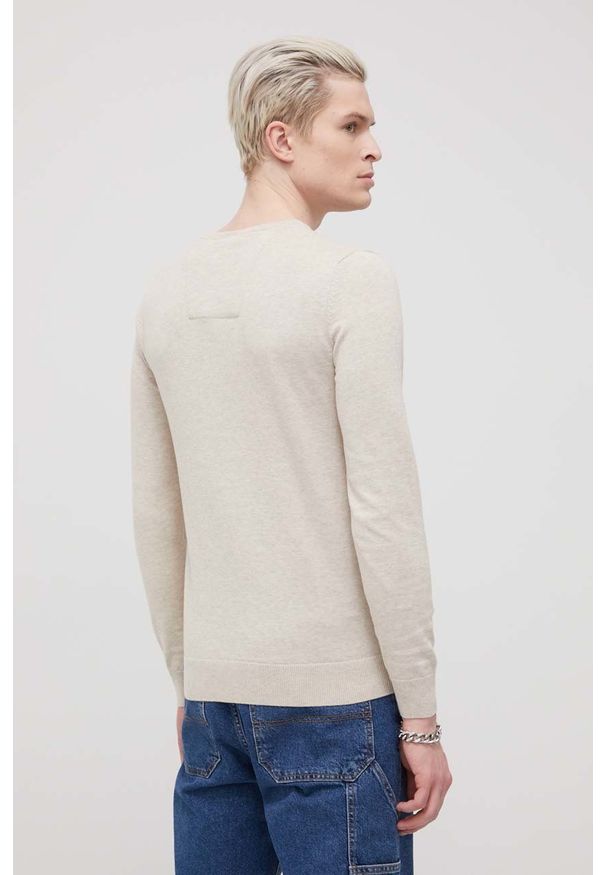 Tom Tailor sweter bawełniany męski kolor beżowy lekki. Okazja: na co dzień. Kolor: beżowy. Materiał: bawełna. Długość rękawa: długi rękaw. Długość: długie. Styl: casual