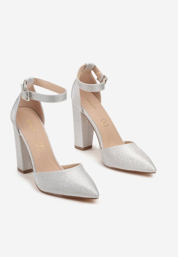 Born2be - Srebrne Czółenka Vices na Obcasie Zapinane Wokół Kostki Izaditia. Nosek buta: szpiczasty. Kolor: srebrny. Materiał: jeans. Obcas: na obcasie. Styl: elegancki. Wysokość obcasa: średni