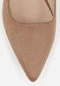 Renee - Ciemnobeżowe Sandały z Ekozamszu ze Szpiczastym Noskiem Terevelis. Okazja: na co dzień. Nosek buta: szpiczasty. Zapięcie: pasek. Kolor: beżowy. Materiał: jeans. Styl: elegancki, casual #2