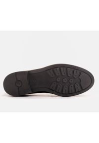 Marco Shoes Czarne mokasyny z welurem ze zdobieniem. Kolor: czarny. Materiał: welur. Wzór: aplikacja