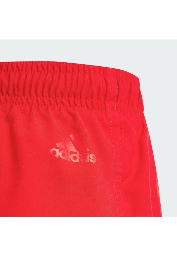 Adidas - Szorty Sportswear Essentials Logo CLX Swim Kids. Kolor: biały, czerwony, wielokolorowy. Materiał: materiał