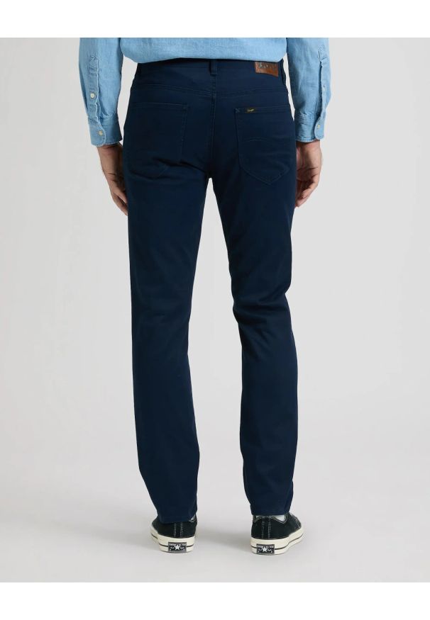 Lee - MESKIE SPODNIE LEE SLIM FIT MVP RIVET NAVY 112376323