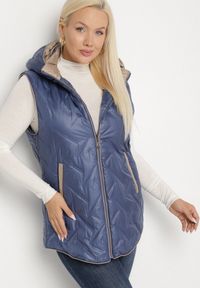 Born2be - Niebieska Pikowana Kamizelka z Odpinanym Kapturem Rilanisa. Okazja: na co dzień. Kolor: niebieski. Materiał: jeans. Styl: klasyczny, casual, elegancki