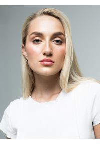 Big-Star - Koszulka damska krótka biała Godivassa 100. Kolor: biały. Materiał: dzianina. Długość: krótkie. Wzór: prążki. Styl: retro #6