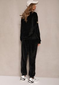Renee - Czarny Komplet Dresowy z Welurowej Tkaniny Bluza i Joggery Lisarilia. Kolor: czarny. Materiał: dresówka, welur, tkanina #3