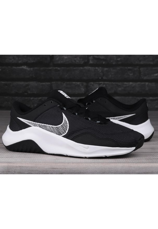 Nike - Buty męskie sportowe treningowe NIKE LEGEND ESSENTIAL 3 NN. Kolor: biały, czarny, wielokolorowy
