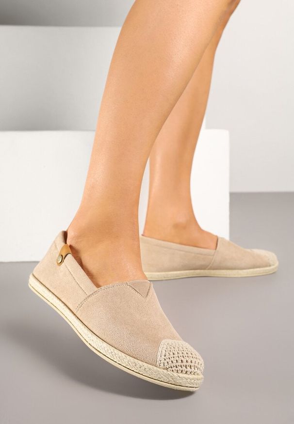 Born2be - Ciemnobeżowe Espadryle ze Zdobieniami z Plecionki i Elastyczną Wstawka Nelithae. Kolor: beżowy. Wzór: aplikacja. Sezon: lato. Styl: elegancki