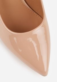 Renee - Ciemnobeżowe Czółenka na Szpilce w Klasycznym Stylu Naolita. Kolor: beżowy. Wzór: aplikacja, gładki. Obcas: na szpilce. Styl: klasyczny #5