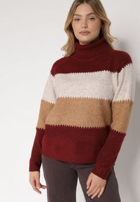 Born2be - Bordowy Golf Oversize w Szerokie Pasy z Domieszką Kaszmiru Nellemia. Okazja: na co dzień. Typ kołnierza: golf. Kolor: czerwony. Materiał: kaszmir. Styl: casual #7