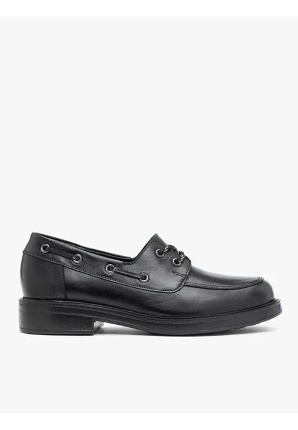 Ryłko - Czarne półbuty ze sznurowaniem. Okazja: na co dzień. Nosek buta: okrągły. Zapięcie: sznurówki. Kolor: czarny. Materiał: skóra. Wzór: gładki. Styl: elegancki, street, klasyczny, casual