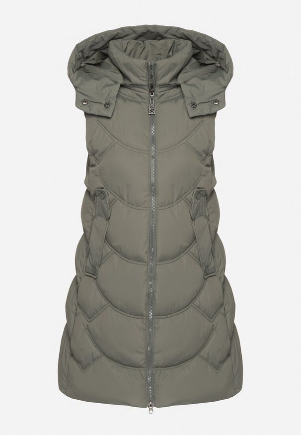 Born2be - Zielona Kamizelka z Odpinanym Kapturem Ozdobiona Pikowaniem Tulira. Okazja: na co dzień. Kolor: zielony. Materiał: jeans. Wzór: aplikacja. Styl: casual, klasyczny, elegancki