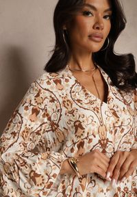 Renee - Brązowa Sukienka z Wiskozą o Rozkloszowanym Kroju w Etniczny Print Aledia. Okazja: na co dzień. Kolor: brązowy. Materiał: wiskoza. Wzór: nadruk. Sezon: lato, wiosna. Typ sukienki: proste, rozkloszowane. Styl: casual