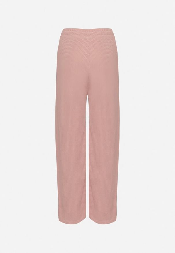 Born2be - Różowe Szerokie Spodnie z Wysokim Stanem Savirea. Okazja: na co dzień. Stan: podwyższony. Kolor: różowy. Wzór: aplikacja. Styl: casual