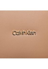 Calvin Klein Torebka Ck Must Shopper Lg W/Slip Pkt K60K609860 Brązowy. Kolor: brązowy. Materiał: skórzane #5