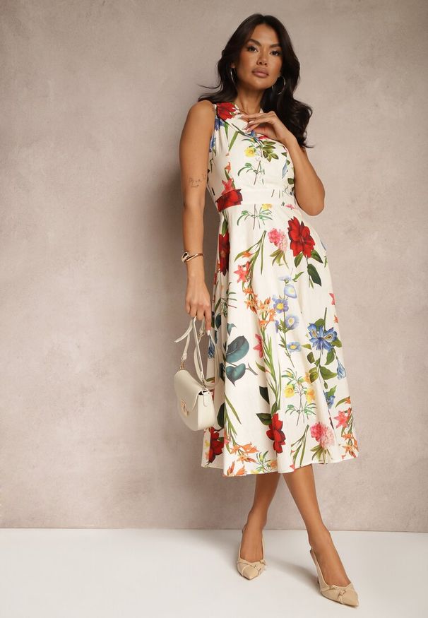 Renee - Beżowa Bawełniana Sukienka w Kwiaty Rozkloszowana z Kołnierzykiem Ilaniven. Okazja: na spacer, na co dzień. Typ kołnierza: dekolt w serek. Kolor: beżowy. Materiał: bawełna. Długość rękawa: bez rękawów. Wzór: kwiaty. Sezon: lato. Styl: casual, klasyczny