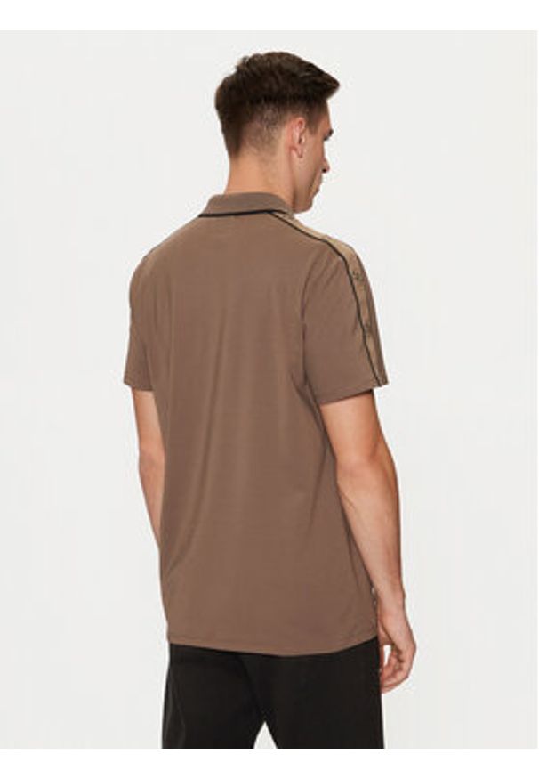 Guess Polo M4YP40 KARS0 Brązowy Regular Fit. Typ kołnierza: polo. Kolor: brązowy. Materiał: bawełna