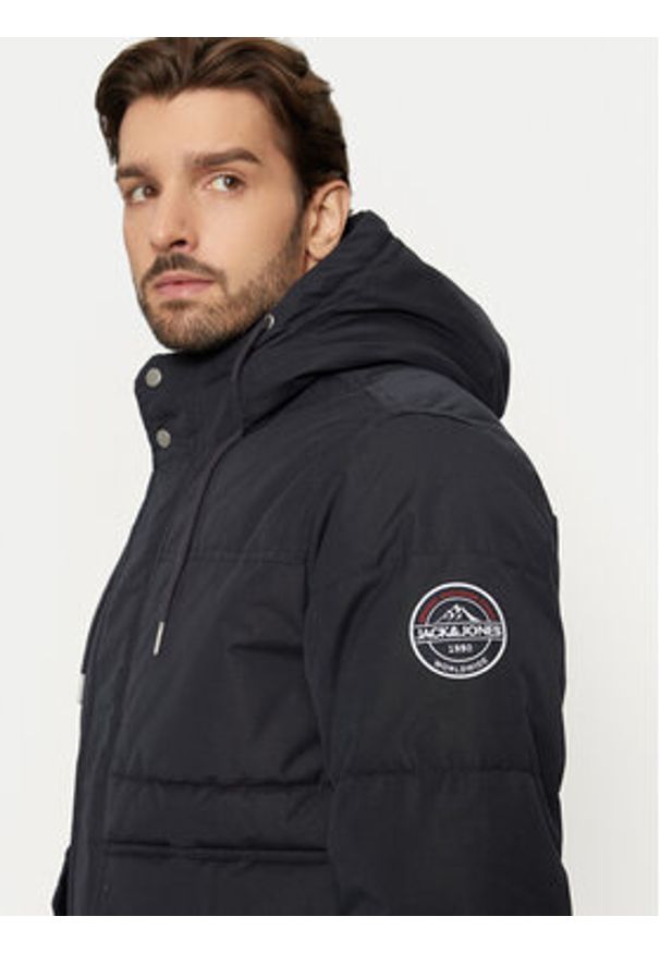Jack & Jones - Jack&Jones Kurtka zimowa Carl 12256901 Granatowy Straight Fit. Kolor: niebieski. Materiał: syntetyk. Sezon: zima