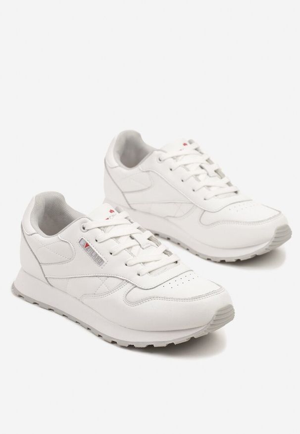 Born2be - Białe Casualowe Buty Sportowe Sneakersy ze Skóry Naturalnej Revorea. Okazja: na co dzień. Kolor: biały. Materiał: skóra