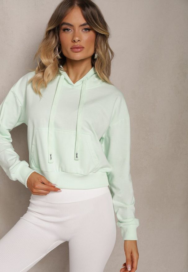 Renee - Miętowa Bluza z Kapturem i Bawełną Ozdobiona Ściągaczami Evianae. Okazja: na co dzień, na spacer. Typ kołnierza: kaptur. Kolor: miętowy. Materiał: bawełna. Długość rękawa: długi rękaw. Długość: długie. Wzór: aplikacja. Styl: casual