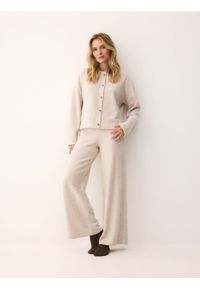 Reserved - Szerokie spodnie - beżowy. Kolor: beżowy. Materiał: dzianina, bawełna #1
