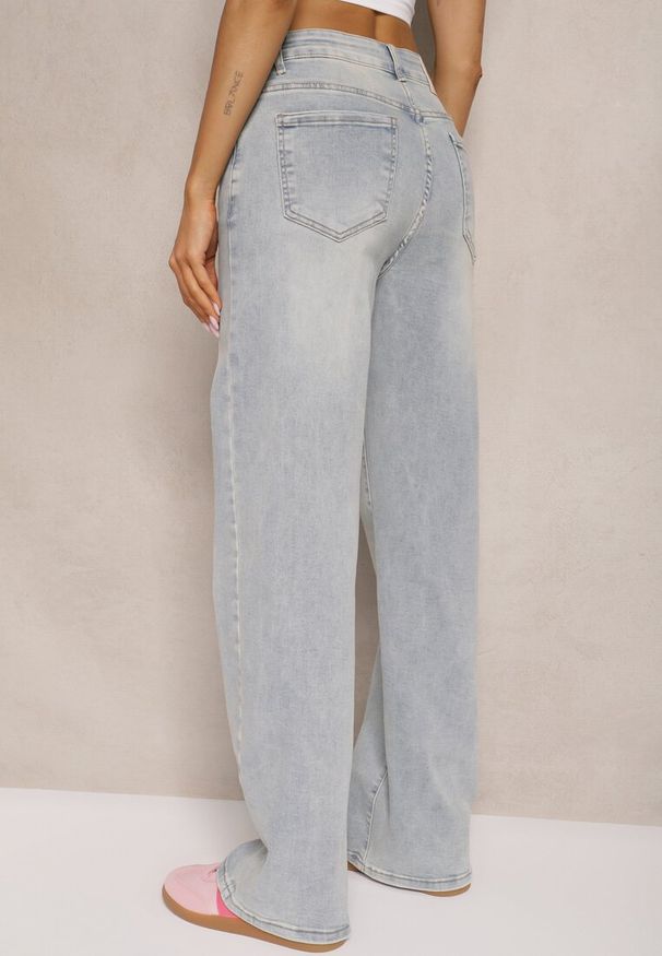 Renee - Jasnoniebieskie Szerokie Jeansy High Waist Lanosisa. Okazja: na co dzień. Stan: podwyższony. Kolor: niebieski. Styl: casual, elegancki