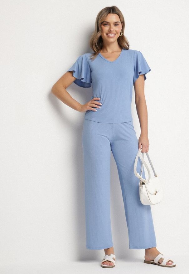 Born2be - Niebieskie Prążkowane Spodnie Szerokie z Gumką w Pasie Drasia. Kolor: niebieski. Materiał: prążkowany