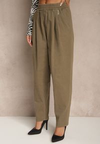 Renee - Ciemnobeżowe Spodnie High Waist z Bawełny o Szerokim Kroju Nalitia. Okazja: na co dzień. Stan: podwyższony. Kolor: beżowy. Materiał: bawełna. Styl: casual