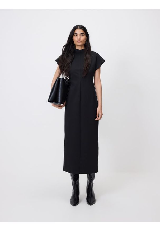 Reserved - Sukienka z wiskozą - czarny. Kolor: czarny. Materiał: wiskoza. Typ sukienki: proste