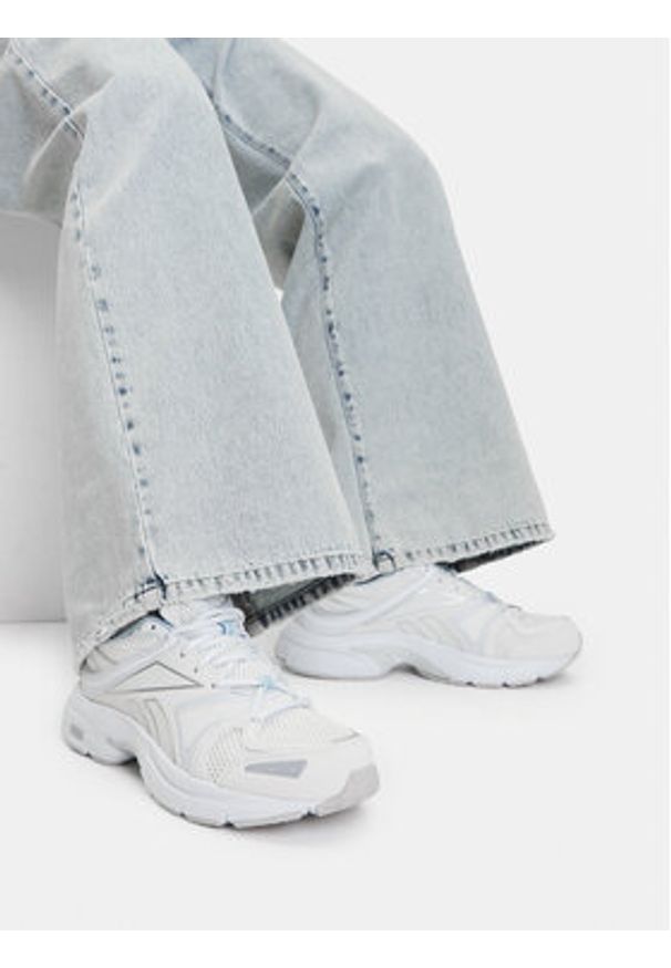 Reebok Sneakersy Rbk Premier Road Plus VI 100201154 Biały. Kolor: biały. Materiał: materiał