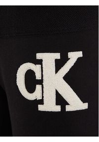 Calvin Klein Jeans Spodnie dresowe Towelling Logopack IB0IB01677 Czarny Regular Fit. Kolor: czarny. Materiał: bawełna #8