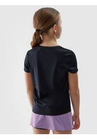4f - T-shirt sportowy szybkoschnący dziewczęcy - czarny. Kolor: czarny. Materiał: elastan, materiał, włókno, syntetyk, dzianina. Wzór: nadruk, gładki, jednolity, ze splotem. Styl: sportowy