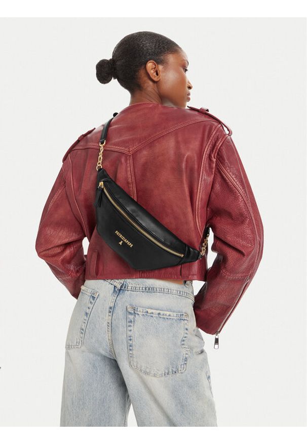 Patrizia Pepe Nerka 2B0138/L113 Czarny. Kolor: czarny. Materiał: skóra