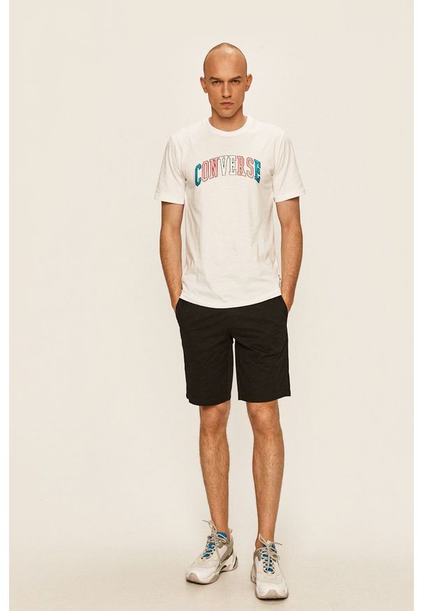 Converse - T-shirt. Okazja: na co dzień. Kolor: biały. Materiał: dzianina. Wzór: nadruk. Styl: casual