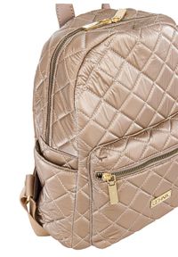 Ochnik - Beżowy plecak damski z pikowaniem. Kolor: beżowy. Materiał: nylon