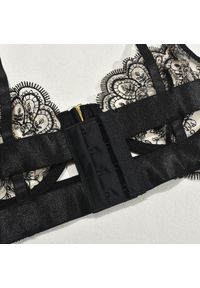 Intica - Komplet bielizny koronkowej z push-upem i pasem do pończoch Egypt. Kolor: czerwony. Materiał: koronka. Wzór: koronka #8