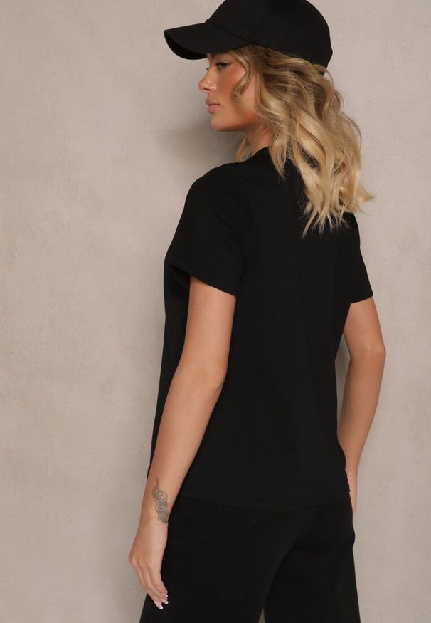 Renee - Czarna Bluzka z Bawełny Ozdobiona Sercem z Cyrkonii i Napisem Marillena. Okazja: na co dzień. Kolor: czarny. Materiał: bawełna. Wzór: napisy, aplikacja. Styl: elegancki, casual