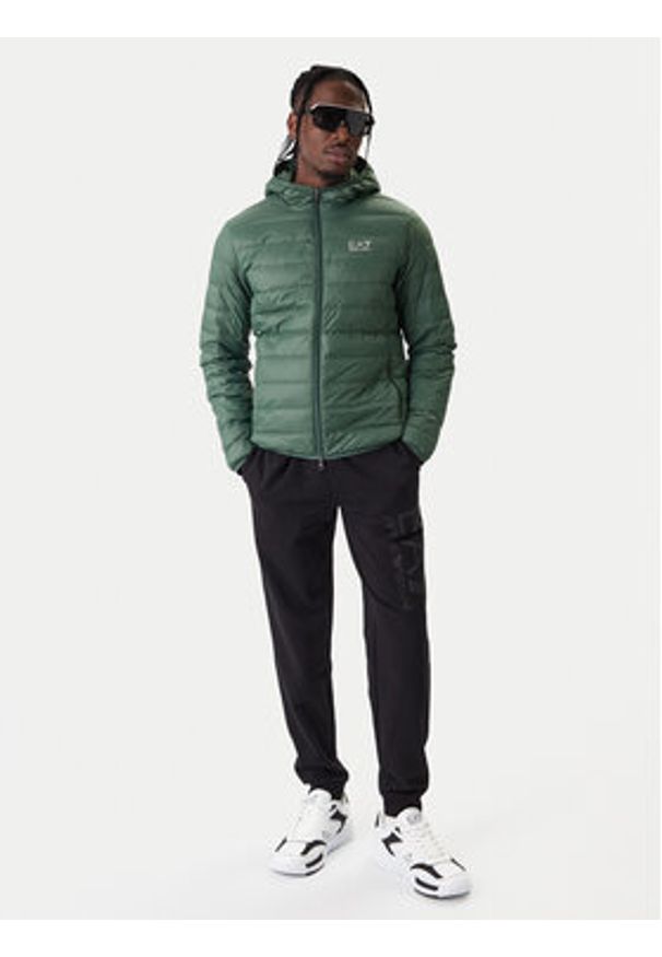 EA7 Emporio Armani Kurtka puchowa 8NPB24 PNGPZ U7260 Zielony Regular Fit. Kolor: zielony. Materiał: syntetyk